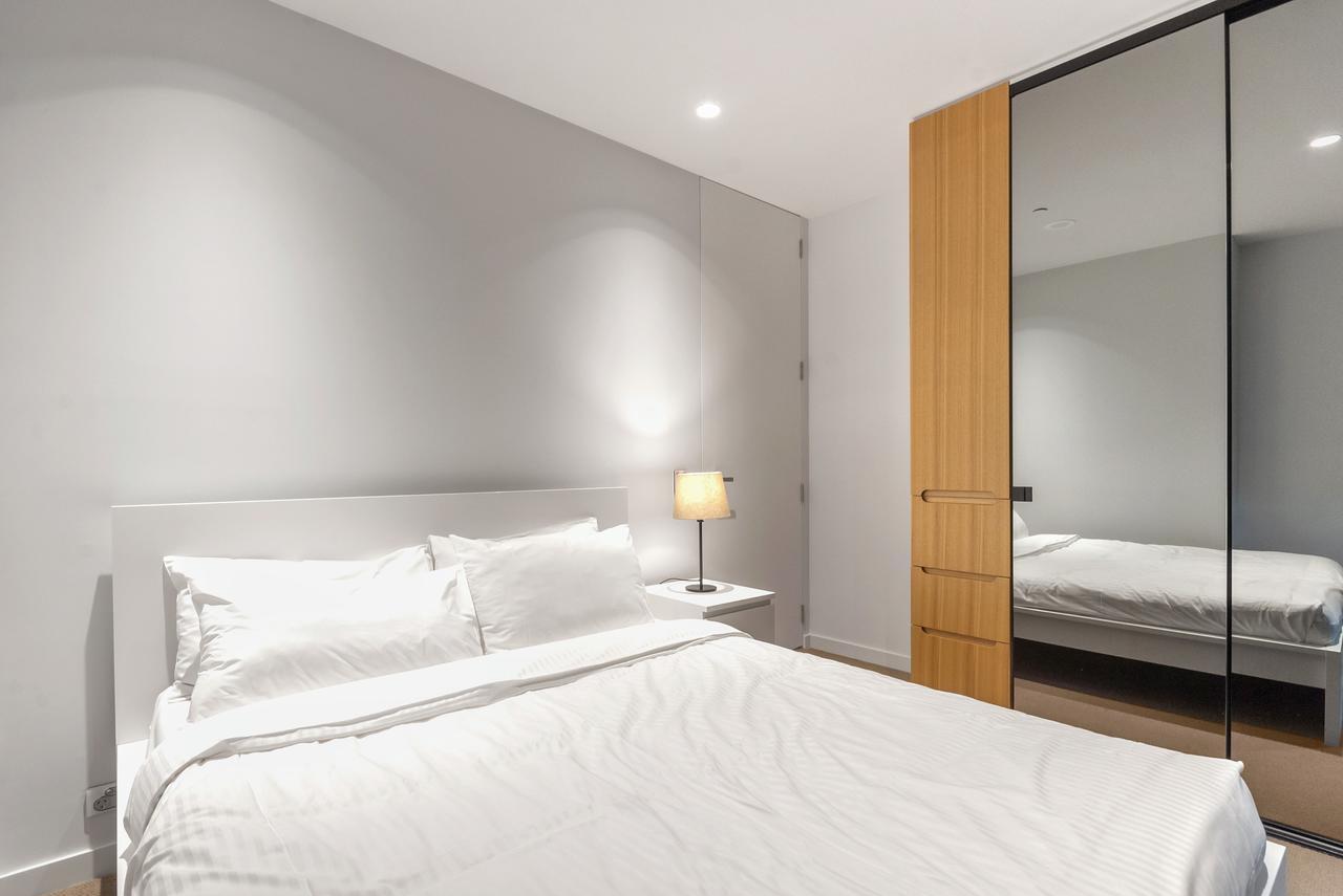 Light Tower Apartment Melbourne Eksteriør billede