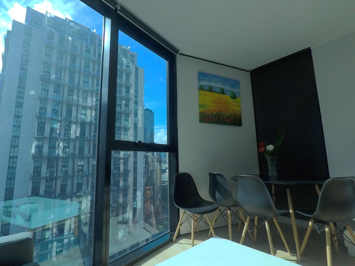 Light Tower Apartment Melbourne Eksteriør billede