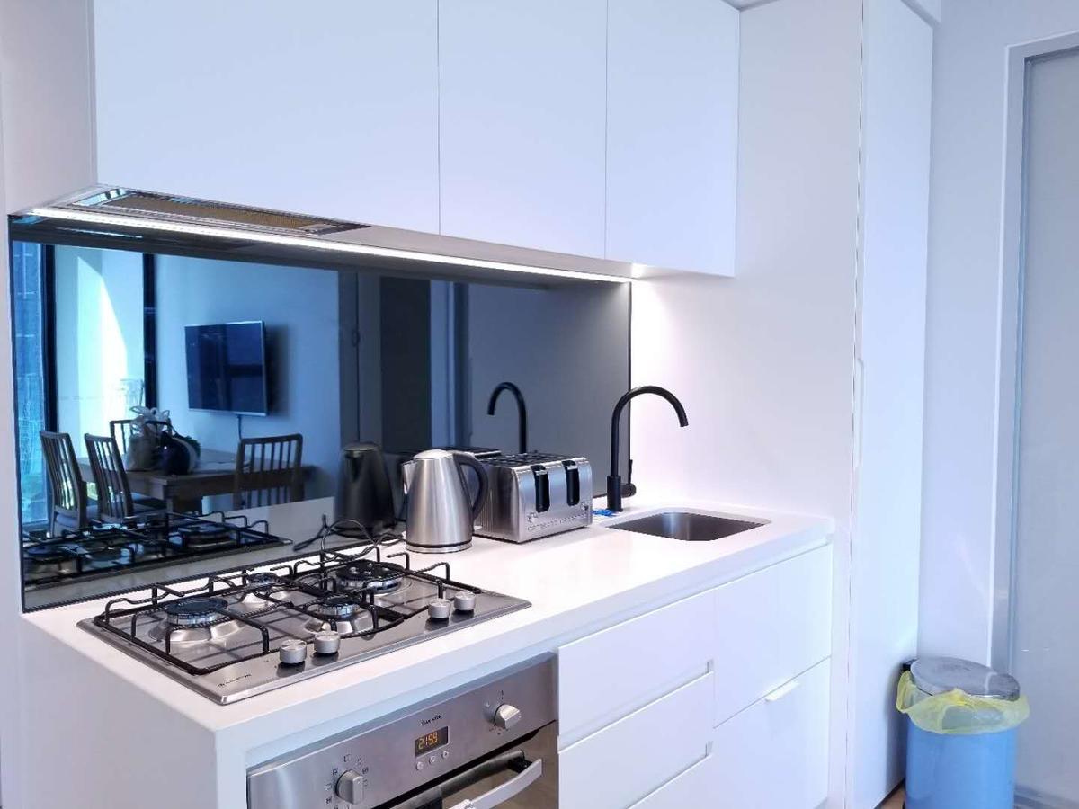 Light Tower Apartment Melbourne Eksteriør billede